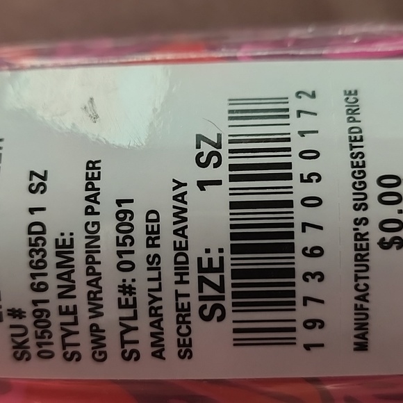 Lilly Pulitzer wrapping paper secret hidaway - Picture 2 of 3